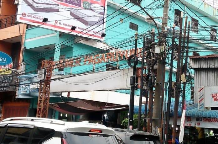 tahun_2025_kabel_semrawut_di_kota_besar_indonesia_mulai_ditertibkan