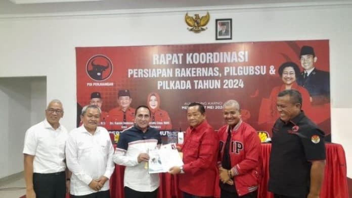 tak_ada_foto_jokowi_saat_edy_kembalikan_berkas_ke_pdip_sumut_kenapa