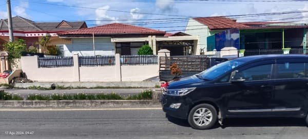 tak_dipasang_bendera_merah_putih_rumdis_ketua_pn_sidikalang_jadi_sorotan