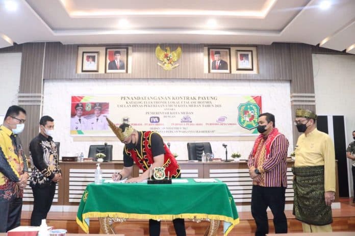 tak_hanya_kejar_target_wali_kota_medan_ingatkan_perbaikan_jalan_harus_berkualitas