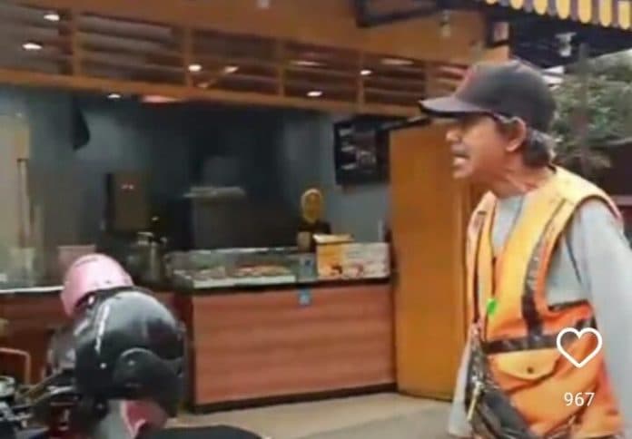 tak_kunjung_berdamai_juru_parkir_yang_mengamuk_di_medan_masih_menginap_di_kantor_polisi