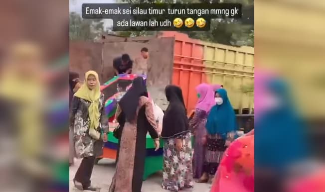 tak_kunjung_ditindak_polisi_ibu_ibu_di_desa_sei_silau_timur_asahan_bongkar_lapak_judi_tembak_ikan