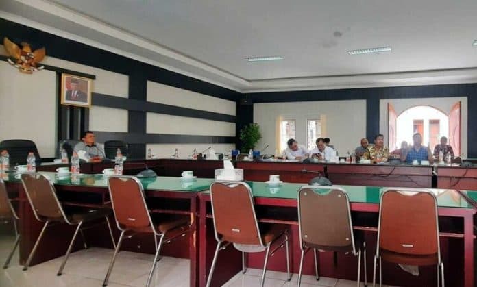 tak_kuorum_banmus_interpelasi_ditunda_dprd_simalungun_minta_sekretariat_netral