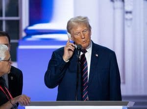 tak_layak_jadi_presiden_respon_trump_usai_biden_undur_diri_dari_pilpres_as