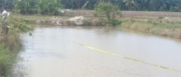 tak_pandai_berenang_2_murid_sd_tewas_di_kolam_bekas_galian_c