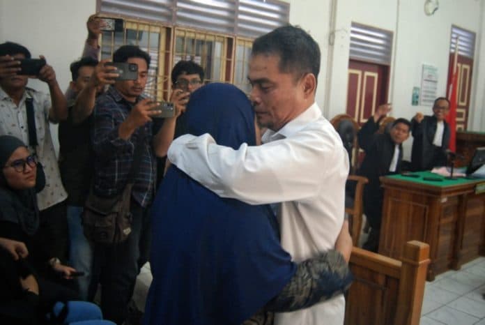 tak_terima_divonis_10_tahun_penjara_mantan_kadinkes_sumut_akan_kasasi