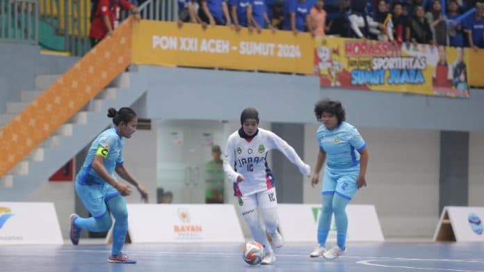 taklukan_sumut_0_8_jabar_susul_jakarta_di_final_futsal_putri_pon_xxi