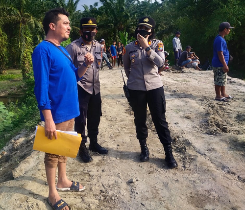 tanggul_jebol_di_sungai_sibarao_sipispis_sergai_diperbaiki