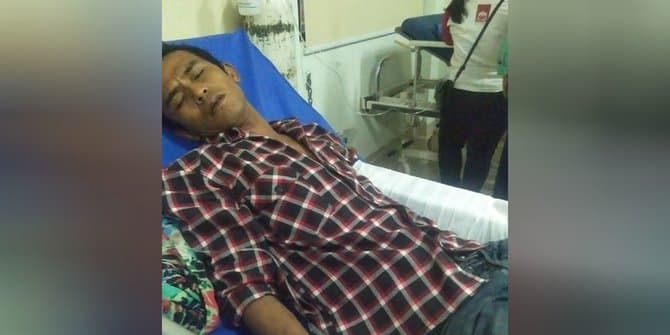 tangkap_anak_ular_kobra_warga_parung_kena_gigit