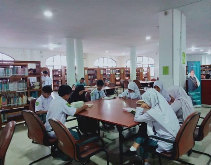 tanpa_kegiatan_khusus_begini_suasana_hari_kunjung_perpustakaan_di_disperpusip_sumut