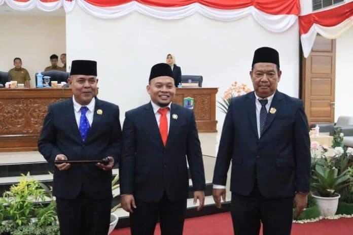tanpa_ketua_dprd_kota_binjai_pelantikan_dua_wakil_ketua_dprd_digelar
