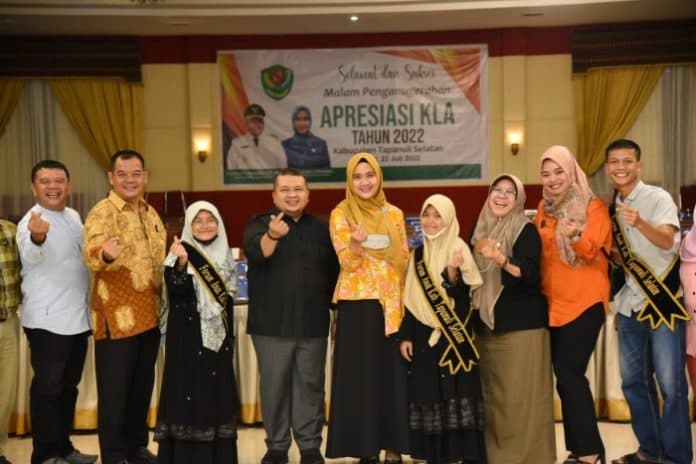 tapsel_kembali_raih_penghargaan_sebagai_kabupaten_layak_anak_nasional