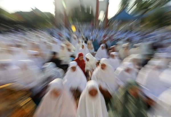 tarekat_syattariyah_aceh_rayakan_idul_fitri_hari_ini