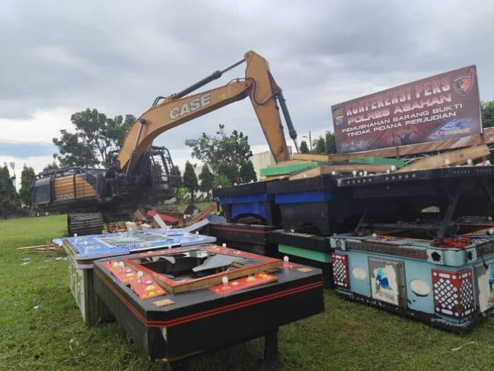 target_2025_kapolres_asahan_janji_bersihkan_judi