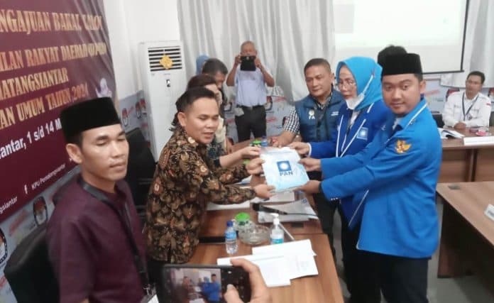 target_6_kursi_pan_siantar_daftarkan_balon_anggota_dprd_dan_berkasnya_lengkap