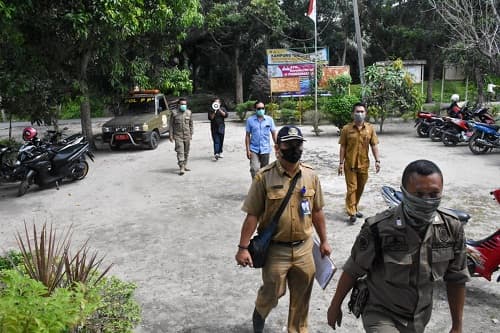 target_vaksinasi_lansia_tebing_tinggi_masih_rendah_tim_sosialisasi_satgas_covid_19_turun_ke_kelurahan