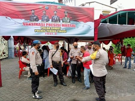 target_vaksinasi_presisi_massal_polda_sumut_di_tebing_tinggi_bagi_lansia_terpenuhi_1200