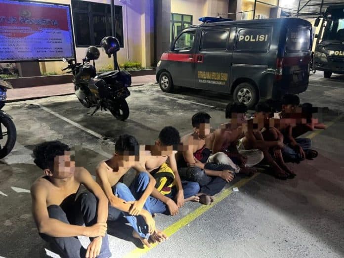 tawuran_bawa_sajam_26_remaja_diamankan_polres_siantar