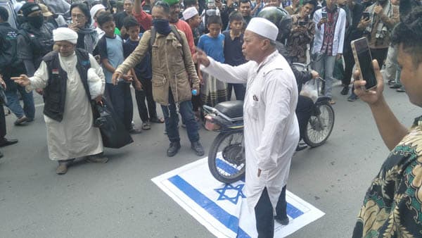 tegas_mui_sumut_patuhi_fatwa_mui_pusat_haram_beli_produk_israel