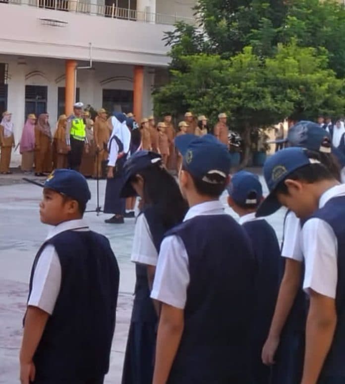 tekan_angka_kecelakaan_polres_tebing_tinggi_minta_pelajar_pakai_helm