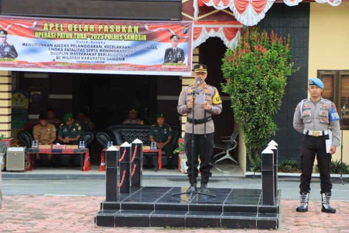 tekan_pelanggaran_lalu_lintas_polres_samosir_gelar_operasi_patuh_toba_selama_14_hari