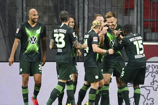 tekuk_frankfurt_2_1_wolfsburg_naik_ke_posisi_empat