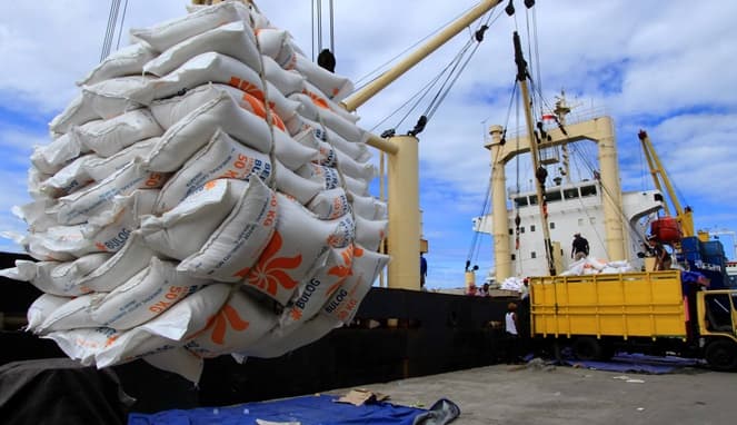 tembus_385_juta_ton_impor_beras_indonesia_melonjak_pada_2024