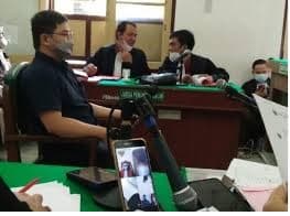 tendang_anu_pacar_atlit_catur_wanita_dihukum_8_bulan_penjara