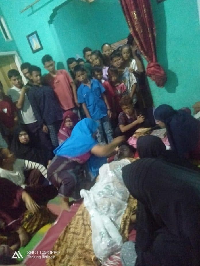 tenggelam_saat_mencari_kepah_di_sungai_bedagai_jenazah_budiono_ditemukan_nelayaan_yang_hendak_melaut