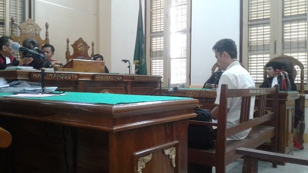 terbukti_potong_dana_intensif_adiaksa_dihukum_1_tahun