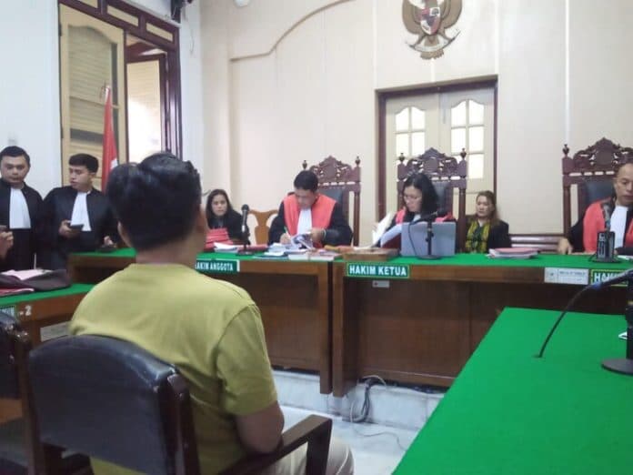 terdakwa_pemesan_rokok_ilegal_dari_pekanbaru_dihukum_2_tahun_penjara