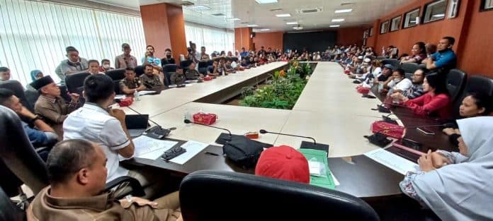 terima_keluhan_pedagang_dprd_medan_keluarkan_rekomendasi_ke_aph_untuk_hentikan_penangkapan_monza