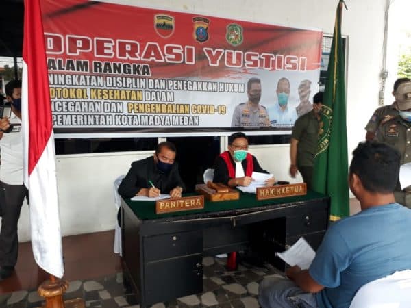 terjaring_tak_pakai_masker_saat_ops_yustisi_ini_sanksi_yang_diberi_pada_pelanggar