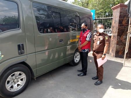 terjerat_korupsi_rp23_m_di_upc_pegadaian_stabat_kejati_sumut_tahan_suami_istri