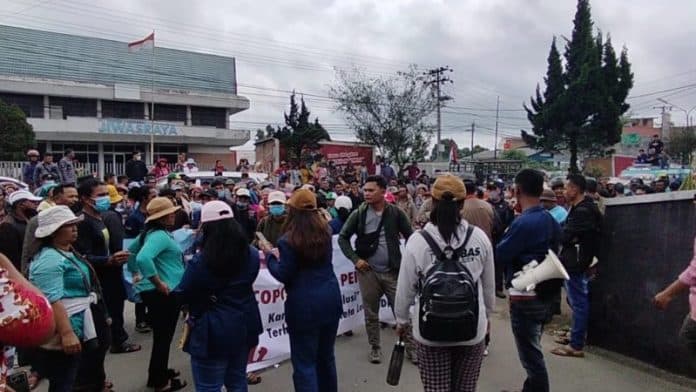 terkait_lahan_usaha_tani_pengungsi_sinabung_masyarakat_partibi_lama_minta_keadilan