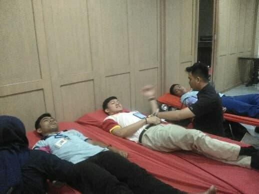 terkumpul_200_kantong_darah_dalam_donor_darah_sttc