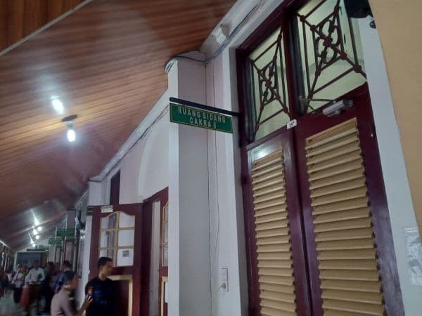 termohon_tidak_hadir_sidang_prapid_mantan_bupati_batu_bara_ditunda