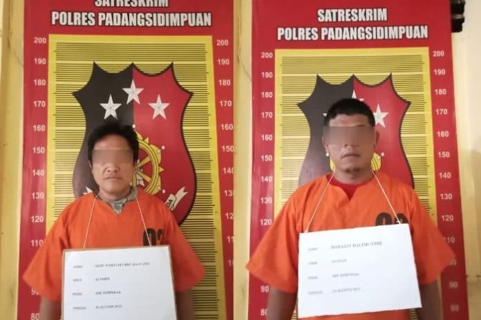 tersangka_pelaku_curanmor_dan_penadahnya_diboyong_ke_polres_padangsidimpuan
