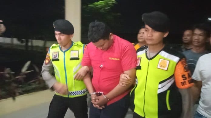 tersangka_pembunuh_nely_herawati_hutapea_dan_anaknya_di_nagori_bandar_simalungun_diringkus_di_medan_johor