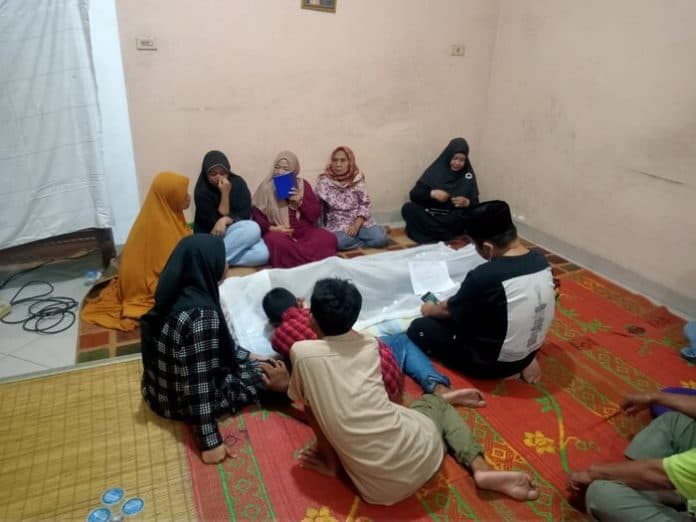 tewas_dikeroyok_keluarga_faisal_berunding_untuk_melapor_ke_polisi