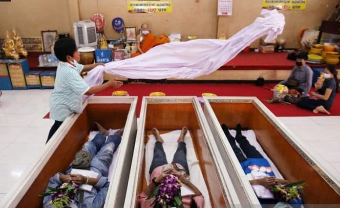 thailand_cetak_rekor_kematian_harian_covid_19