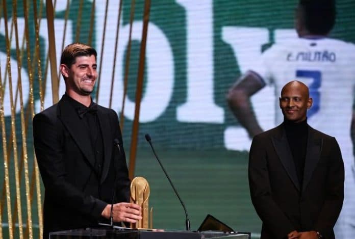 thibaut_courtois_kiper_mustahil_raih_ballon_dor