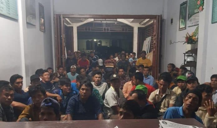 thl_dlh_siantar_mengadu_ke_sbsi_terkait_penghapusan_tenaga_honorer
