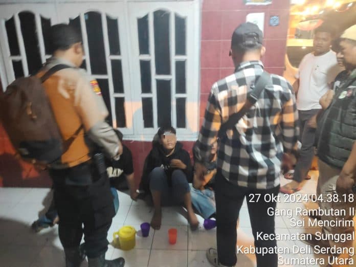 tiga_anggota_geng_motor_ditangkap_warga_saat_tawuran