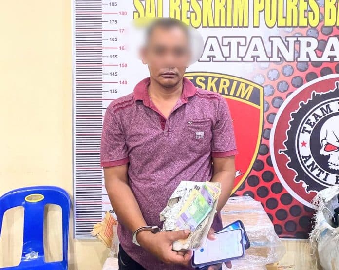 tiga_perwira_polres_batu_bara_amankan_jurtul_togel_barang_bukti_rp135_ribu
