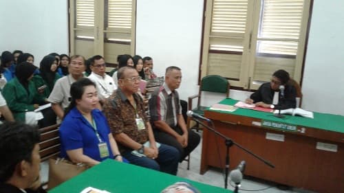 tiga_saksi_benarkan_tony_harsono_cs_pinjam_uang_ke_tansri