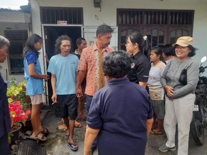 tiga_tahun_dikerangkeng_keluarga_dinsos_siantar_bawa_henderson_ke_rsj_medan