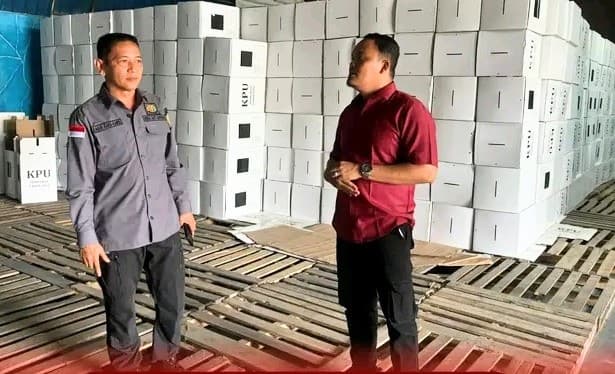 tim_intel_kejatisu_cek_kesiapan_dan_gudang_logistik_kpu_batu_bara
