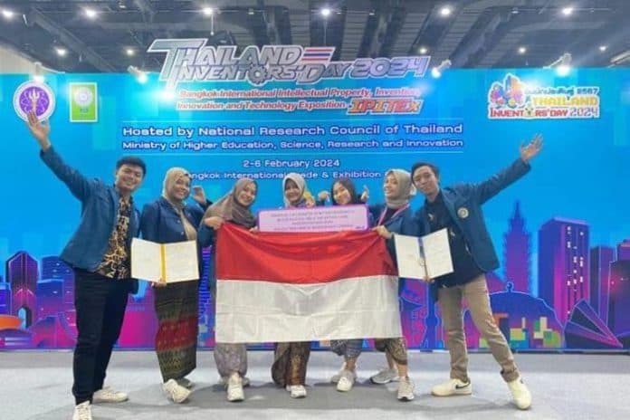 tim_mahasiswa_indonesia_raih_emas_di_kompetisi_internasional_ipitex_2024