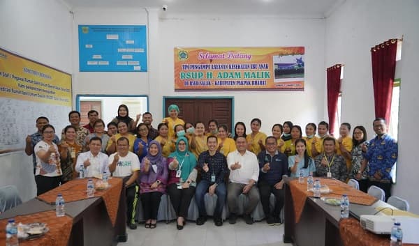 tim_pengampuan_kia_rsup_adam_malik_kunjungan_visitasi_di_rsud_salak